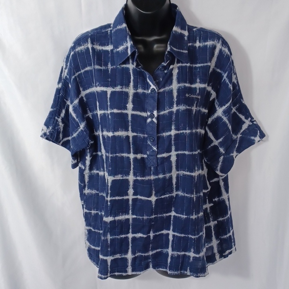 COLUMBIA Camp Henry III Short Sleeve Shirt Blue White Top ~ Women's Size MEDIUM